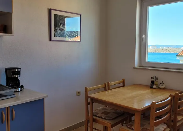 Adriana 1 By Interhome Apartament Omišalj