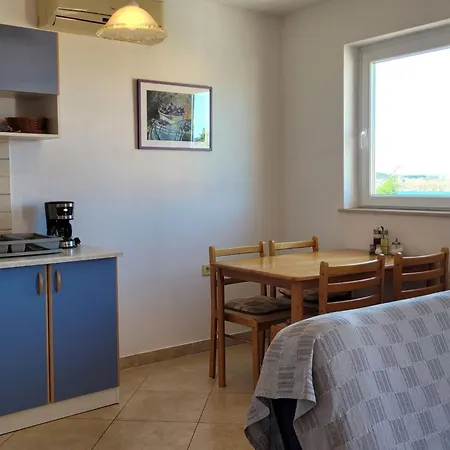Adriana 1 By Interhome Apartman Omišalj
