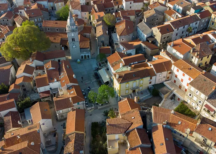 Adriana 1 By Interhome