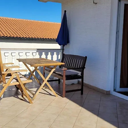 Adriana 1 By Interhome * Omišalj